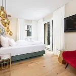 Amadeus Private Residences شقة سخلادميخ