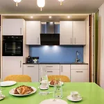 Апартаменты Amadeus Private Residences