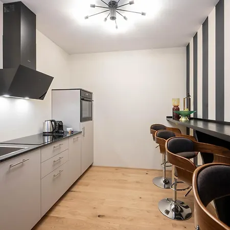 Amadeus Private Residences - 5 Minuten Bis Zur Ski-piste - Inklusive Garage, Skischuhtrockner, Hochwertiger Ausstattung - Sauna Ab Januar 2026 Апартаменти *