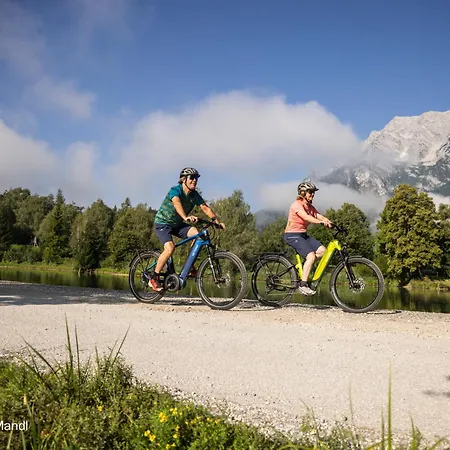 Apartman Amadeus Private Residences - 5 Minuten Bis Zur Ski-piste - Inklusive Garage, Skischuhtrockner, Hochwertiger Ausstattung - Sauna Ab Januar 2026 *