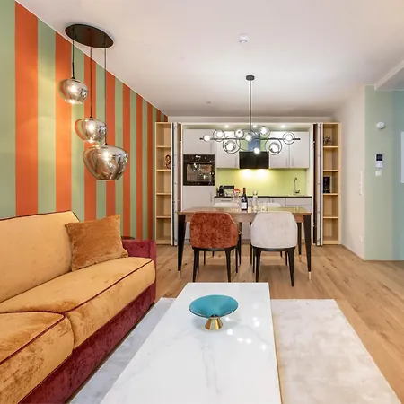 Apartment Amadeus Private Residences - Nahe Skilift 700m Mit Tiefgarage & Jedes Schlafzimmer Verfuegt Ueber Ein Eigenes Bad, Ideal Fuer Familien & Gruppen Schladming